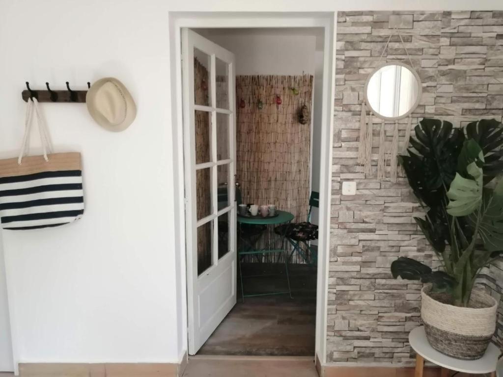 Morieres-les-Avignon Calme Et Intimite Proche Avignon Piscine Options Au Choix Privee Ou Partagee De Juin A Octobre 빌라 외부 사진